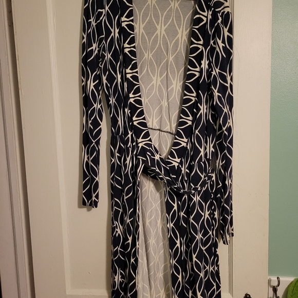 Navy Blue, Patterned, Wrap Dress, Banana Republic - Picture 2 of 5